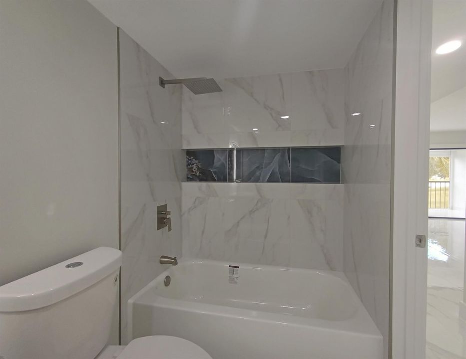Guest Tub_Shower