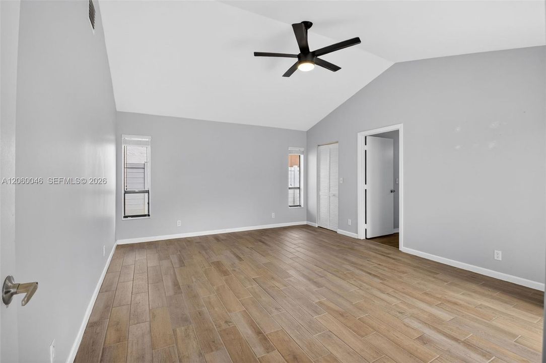 В аренду: $4,750 (4 спален, 2 ванн, 2279 Квадратных фут)