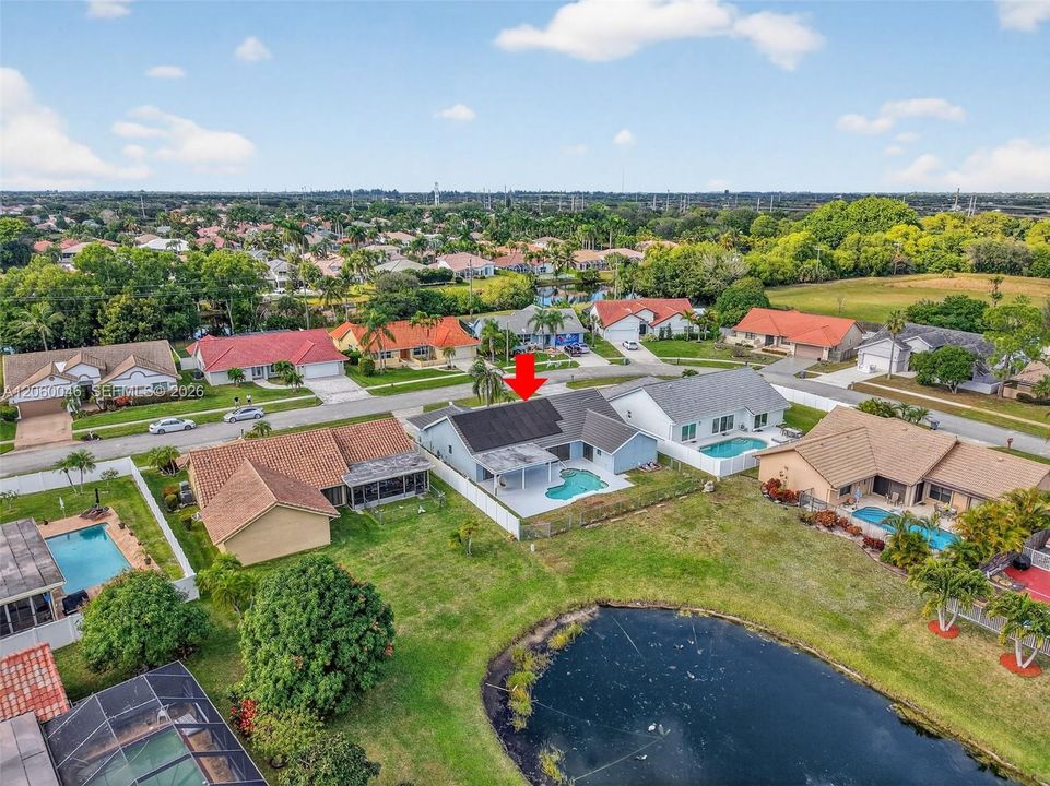 В аренду: $4,750 (4 спален, 2 ванн, 2279 Квадратных фут)