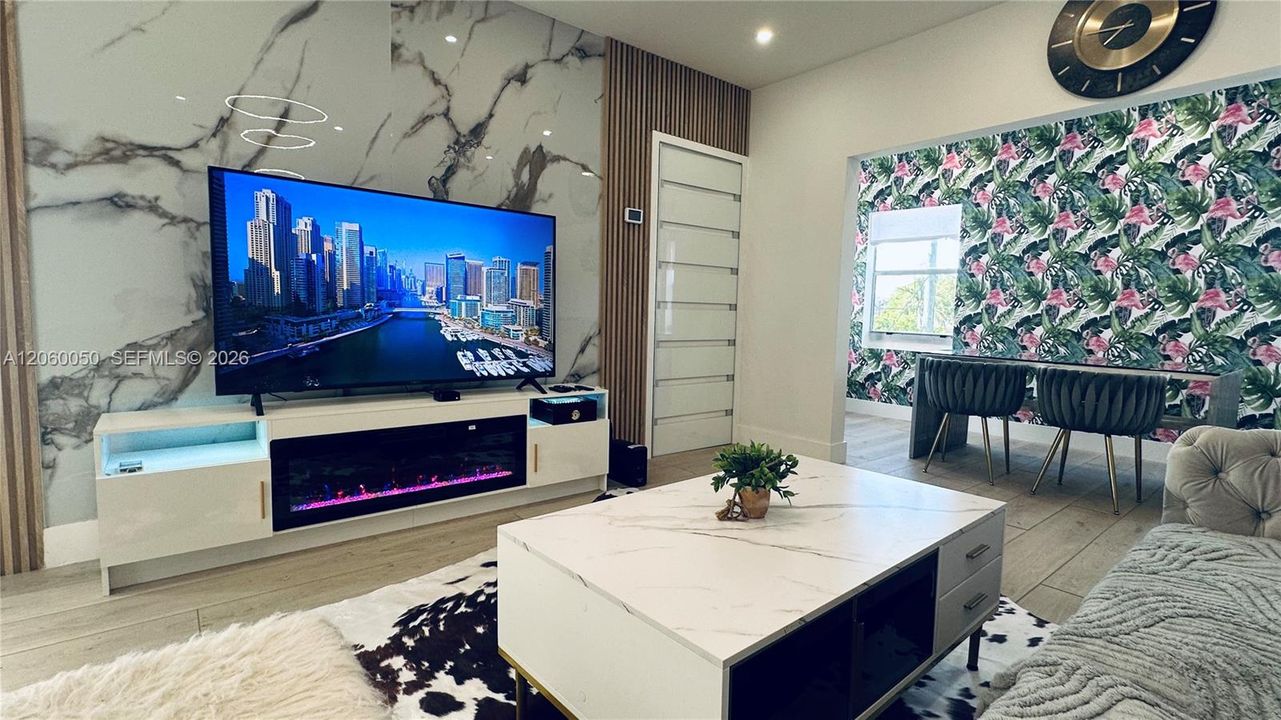 В аренду: $4,500 (2 спален, 1 ванн, 1250 Квадратных фут)