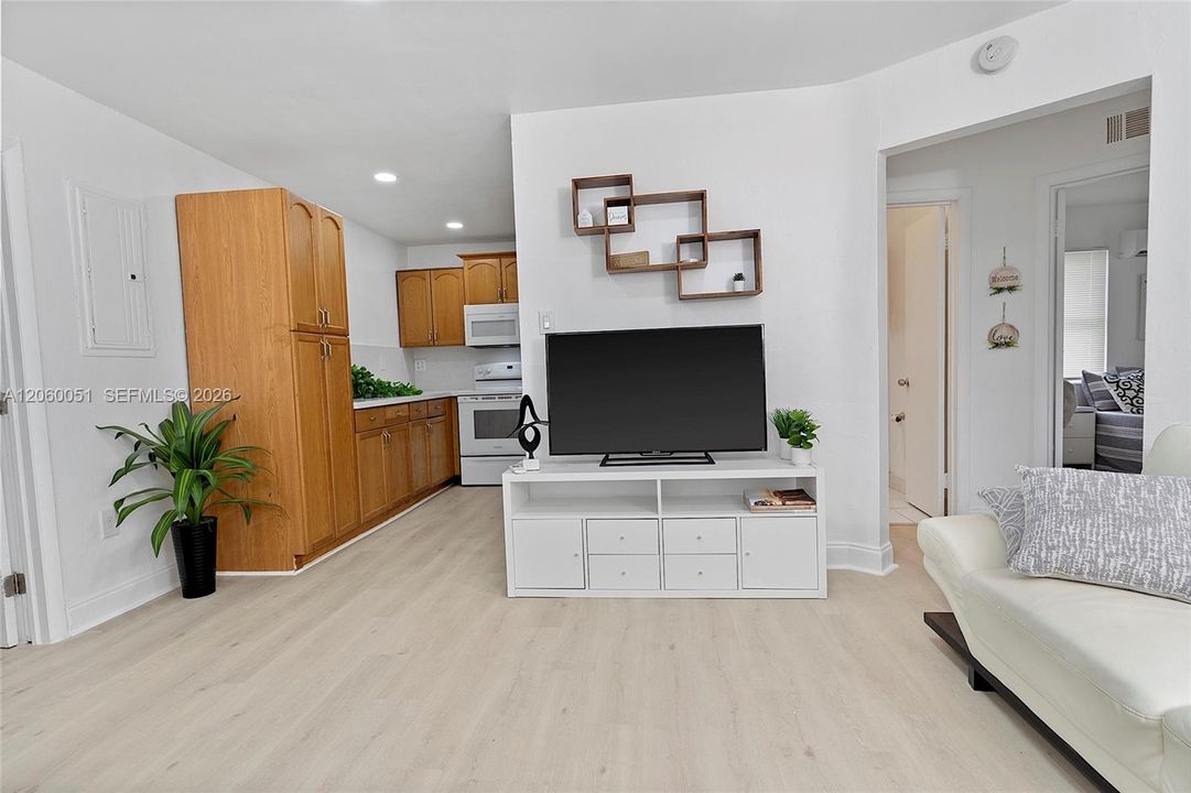 На продажу: $460,000 (3 спален, 2 ванн, 872 Квадратных фут)