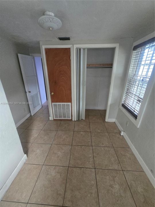En Renta: $2,500 (2 camas, 2 baños, 1073 Pies cuadrados)
