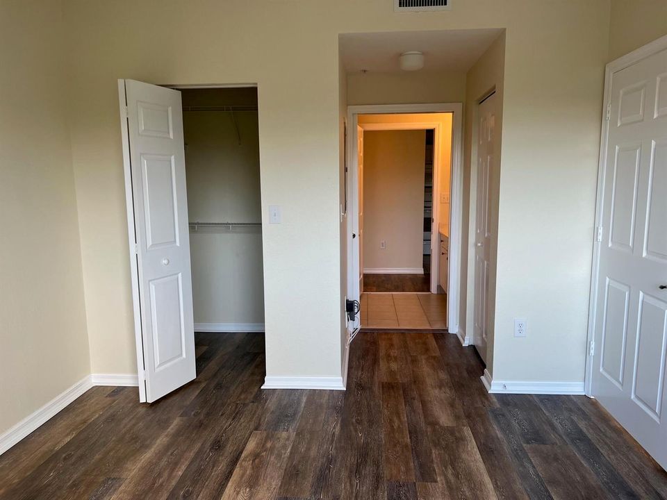 2nd br closet