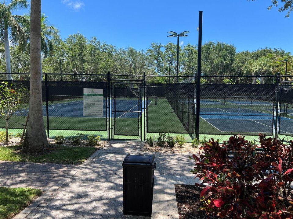 Tennis & Pickleball