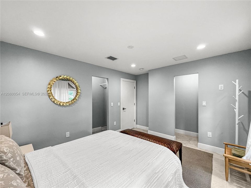В аренду: $3,400 (2 спален, 1 ванн, 1091 Квадратных фут)