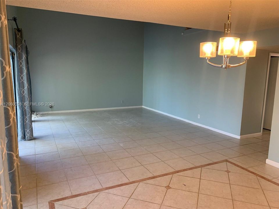 В аренду: $3,800 (3 спален, 3 ванн, 2350 Квадратных фут)