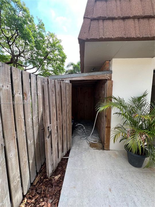 В аренду: $3,350 (3 спален, 2 ванн, 1488 Квадратных фут)