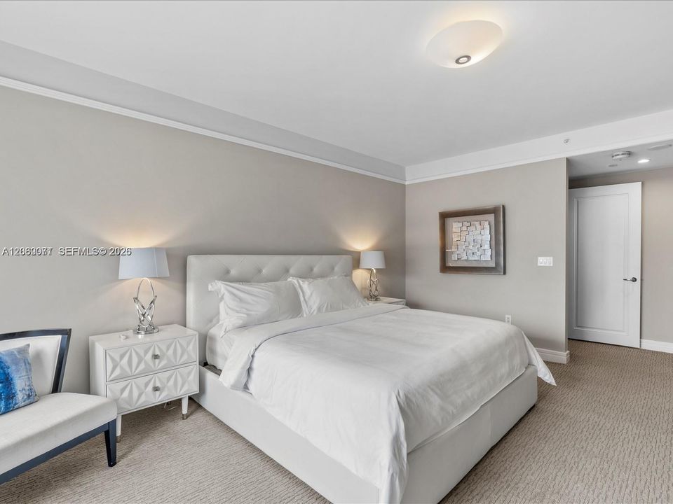 В аренду: $5,000 (2 спален, 2 ванн, 1800 Квадратных фут)