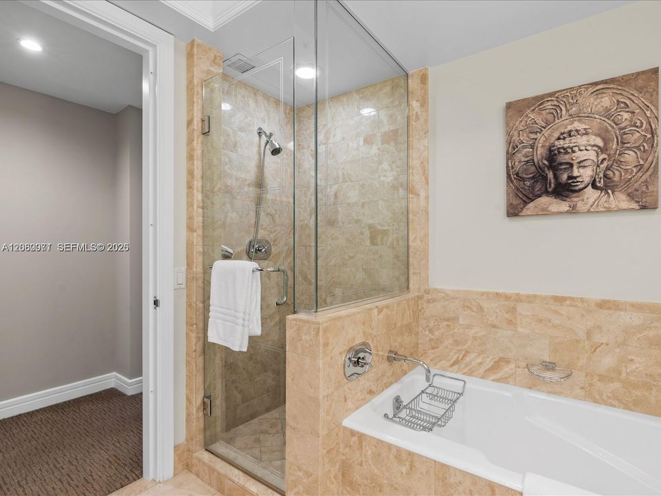 В аренду: $5,000 (2 спален, 2 ванн, 1800 Квадратных фут)