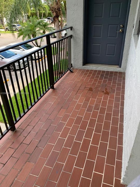 En Venta: $358,000 (2 camas, 2 baños, 1220 Pies cuadrados)