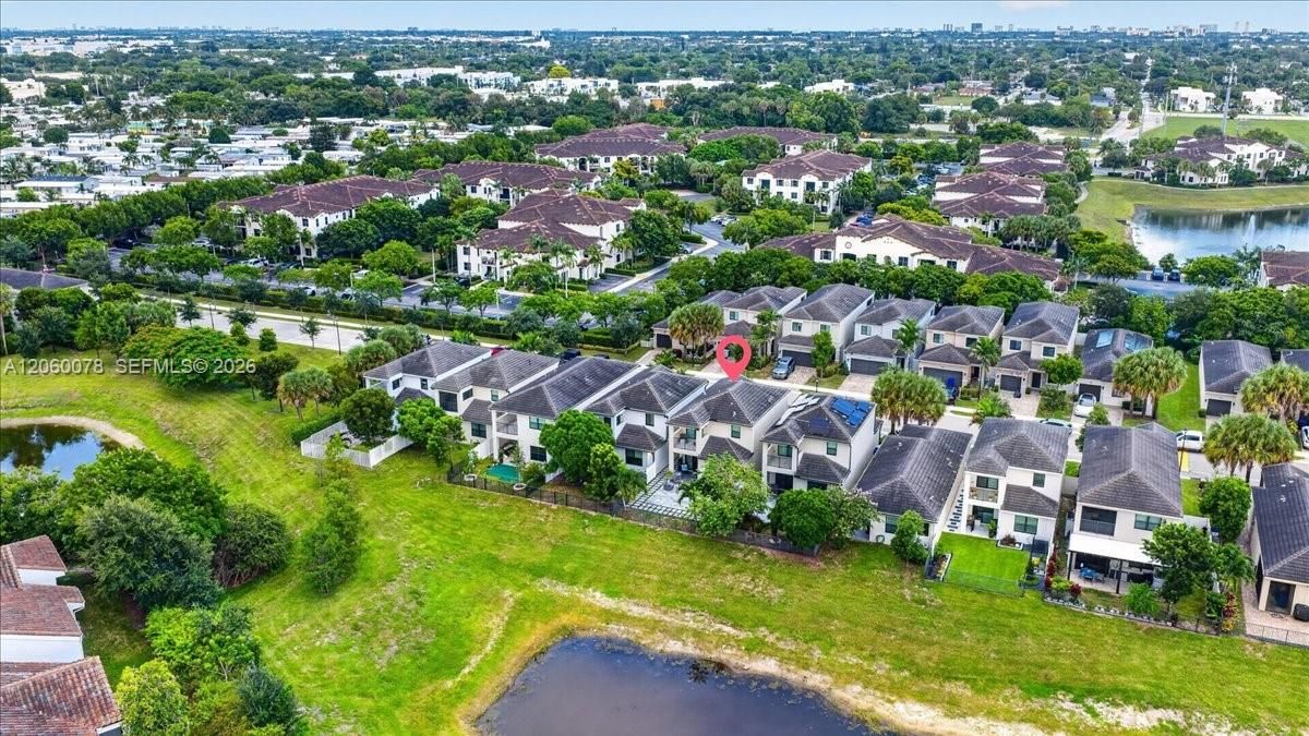 На продажу: $585,000 (3 спален, 2 ванн, 1455 Квадратных фут)