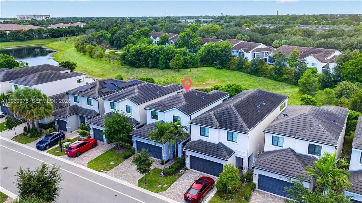 На продажу: $585,000 (3 спален, 2 ванн, 1455 Квадратных фут)