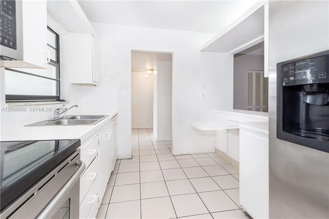 На продажу: $225,000 (3 спален, 2 ванн, 1280 Квадратных фут)