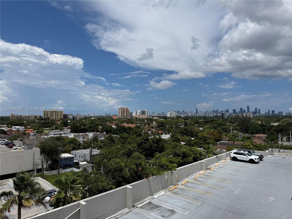 For Rent: $2,200 (1 beds, 1 baths, 750 Square Feet)