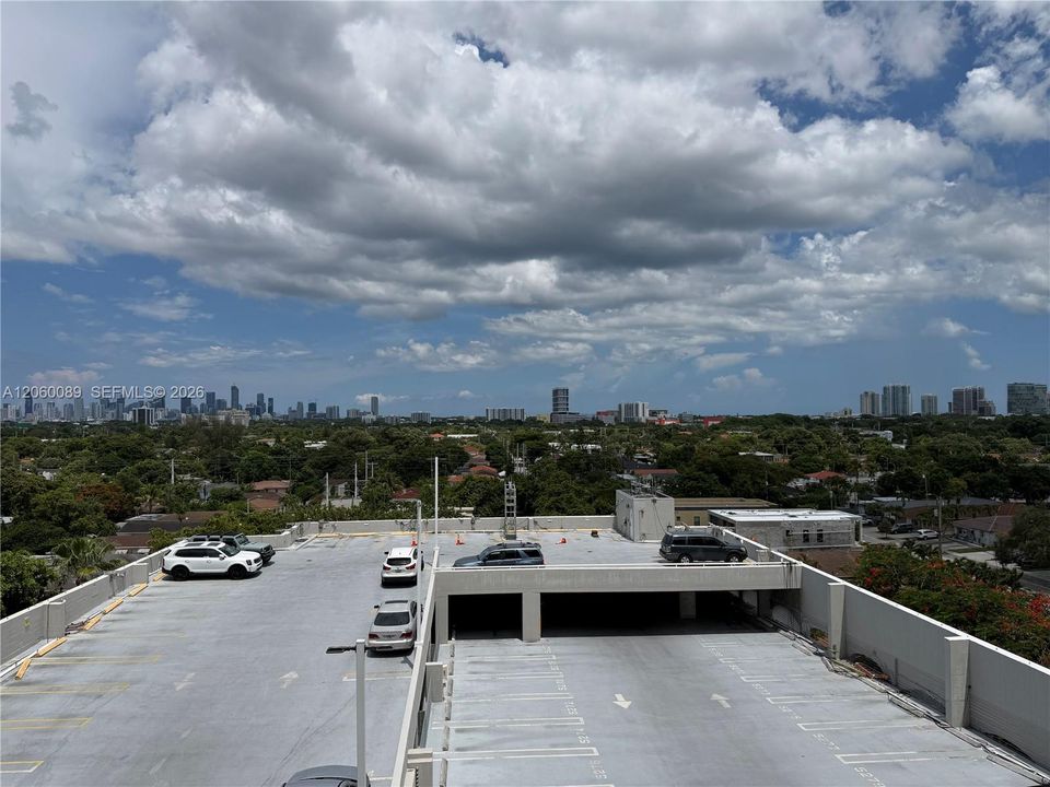 For Rent: $2,200 (1 beds, 1 baths, 750 Square Feet)