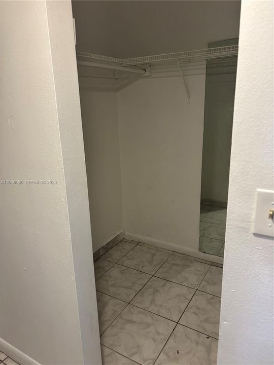 В аренду: $1,750 (2 спален, 2 ванн, 1100 Квадратных фут)