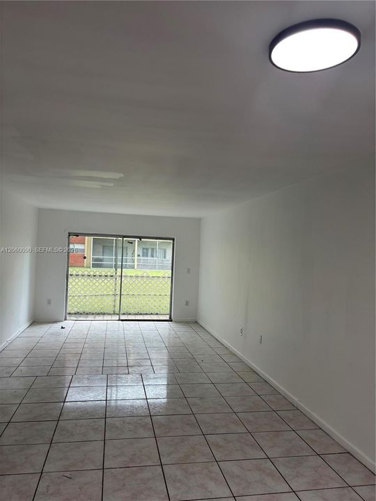 В аренду: $1,750 (2 спален, 2 ванн, 1100 Квадратных фут)