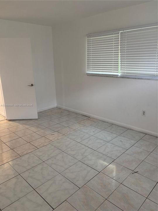 В аренду: $1,750 (2 спален, 2 ванн, 1100 Квадратных фут)