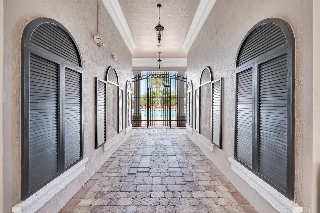Heritage Oaks Pool entry area 2