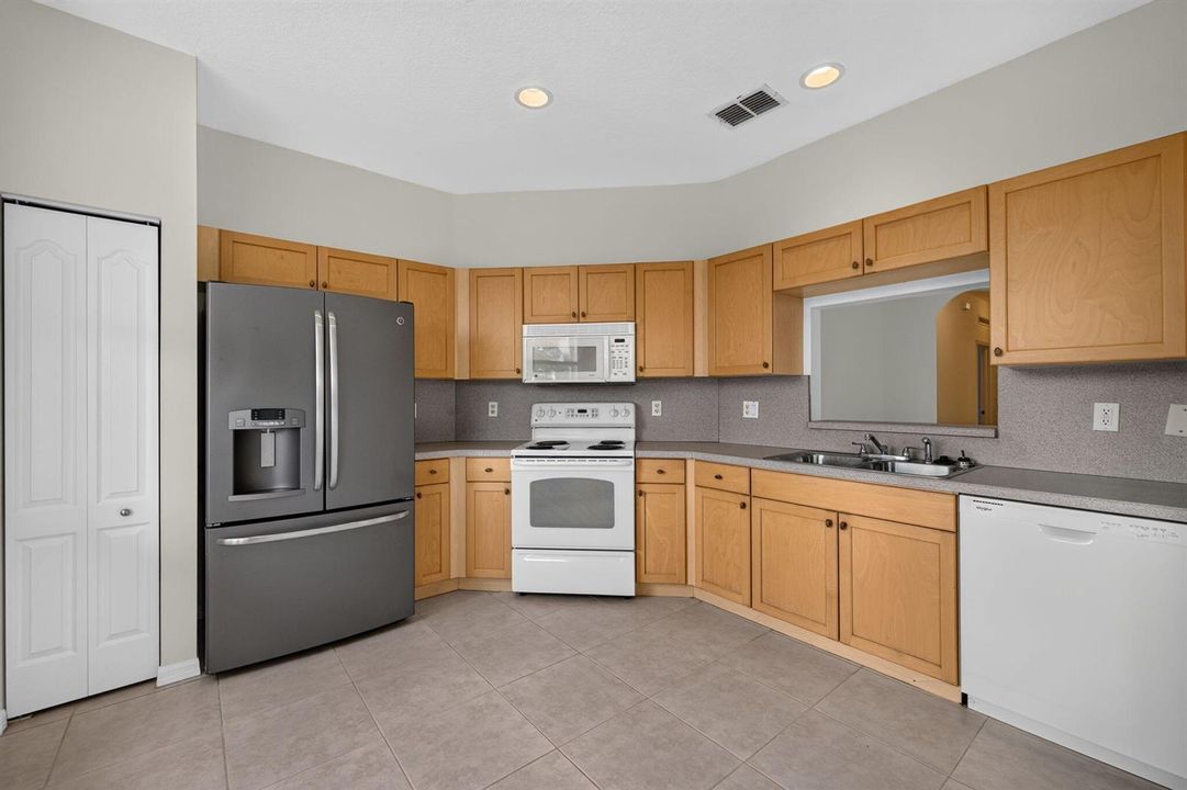 9810 Sw Eastbrook Kitchen area 2