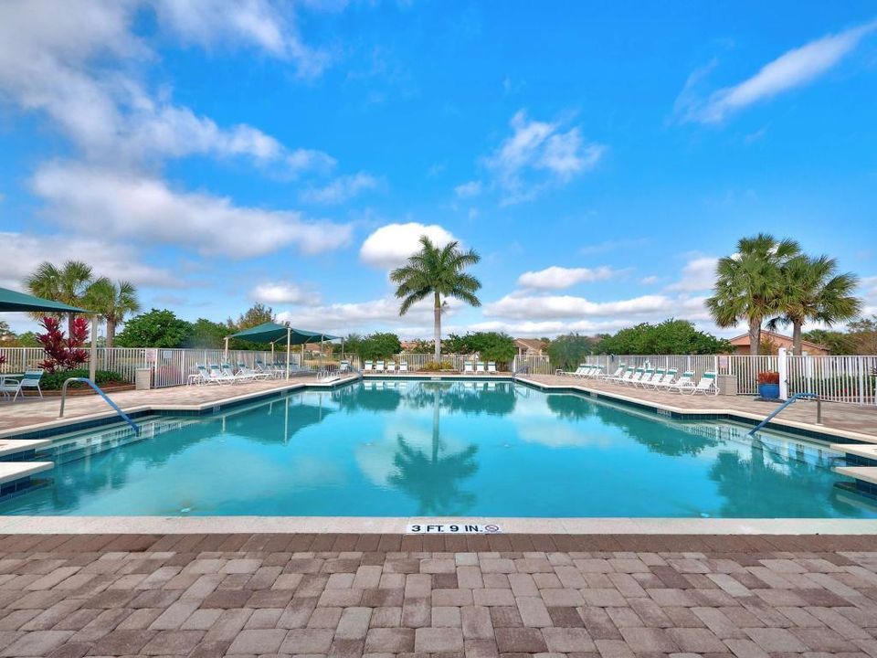 Heritage Oaks Pool