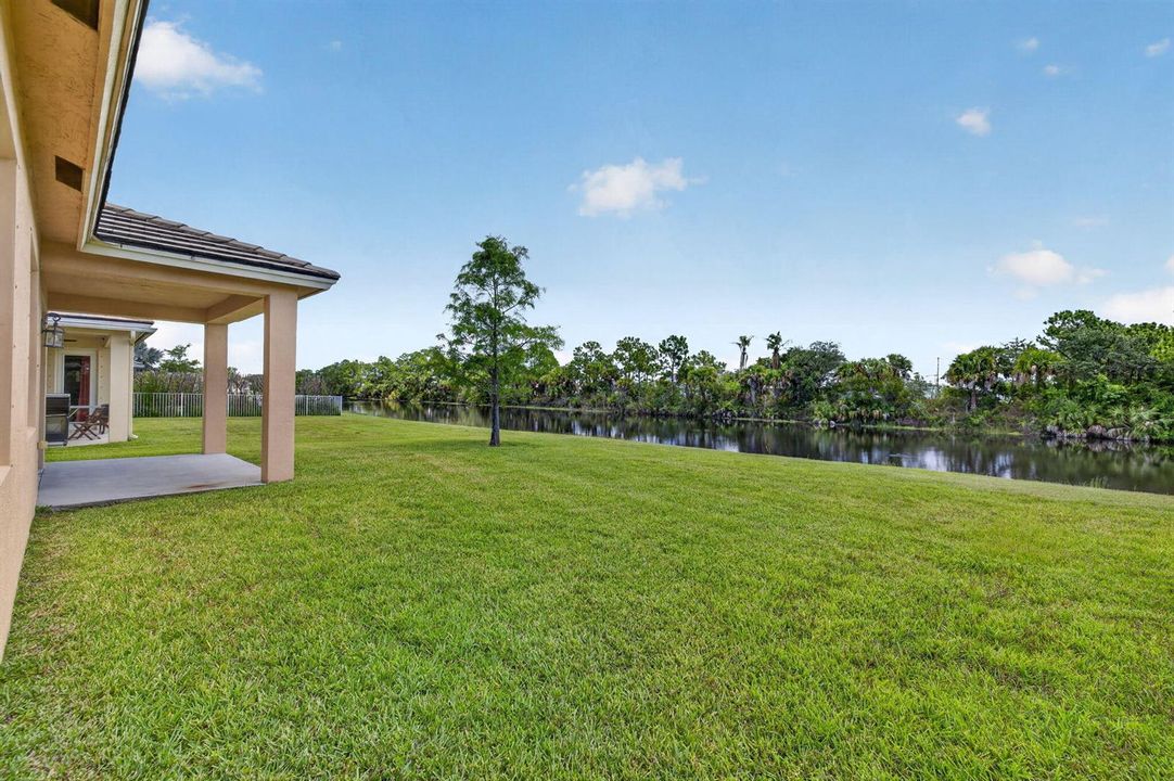 9810 Sw Eastbrook Back of home lake