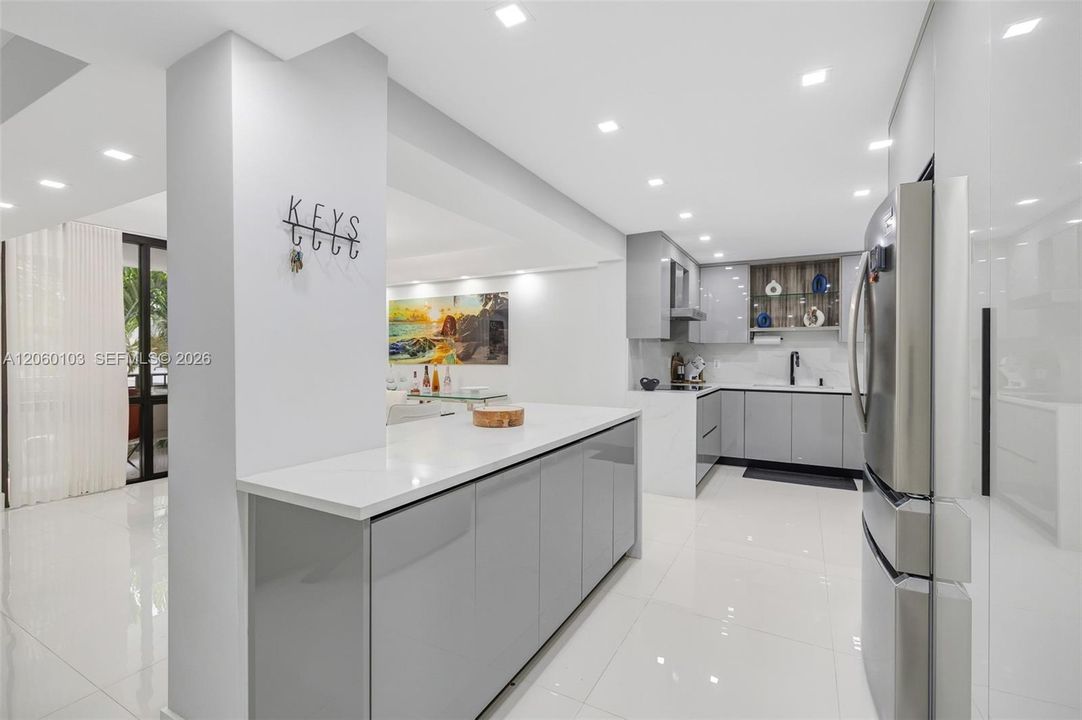На продажу: $415,000 (3 спален, 2 ванн, 1848 Квадратных фут)