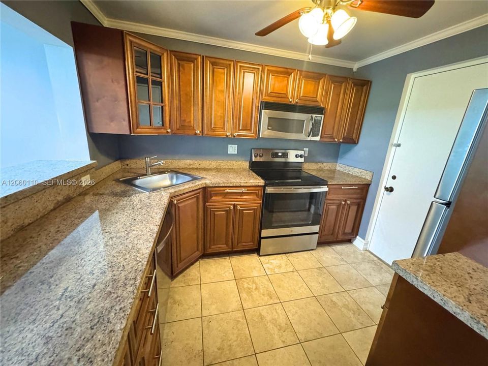 В аренду: $2,095 (2 спален, 2 ванн, 1100 Квадратных фут)