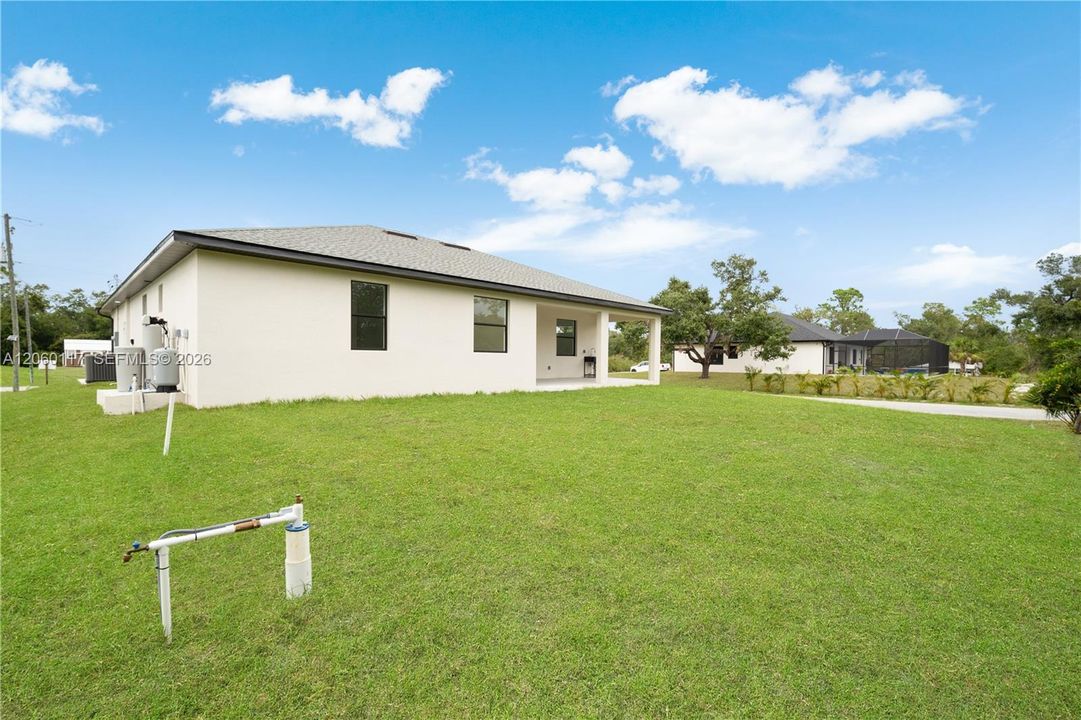 En Venta: $425,000 (4 camas, 2 baños, 1783 Pies cuadrados)