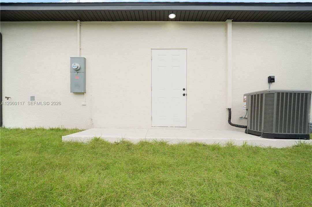 En Venta: $425,000 (4 camas, 2 baños, 1783 Pies cuadrados)