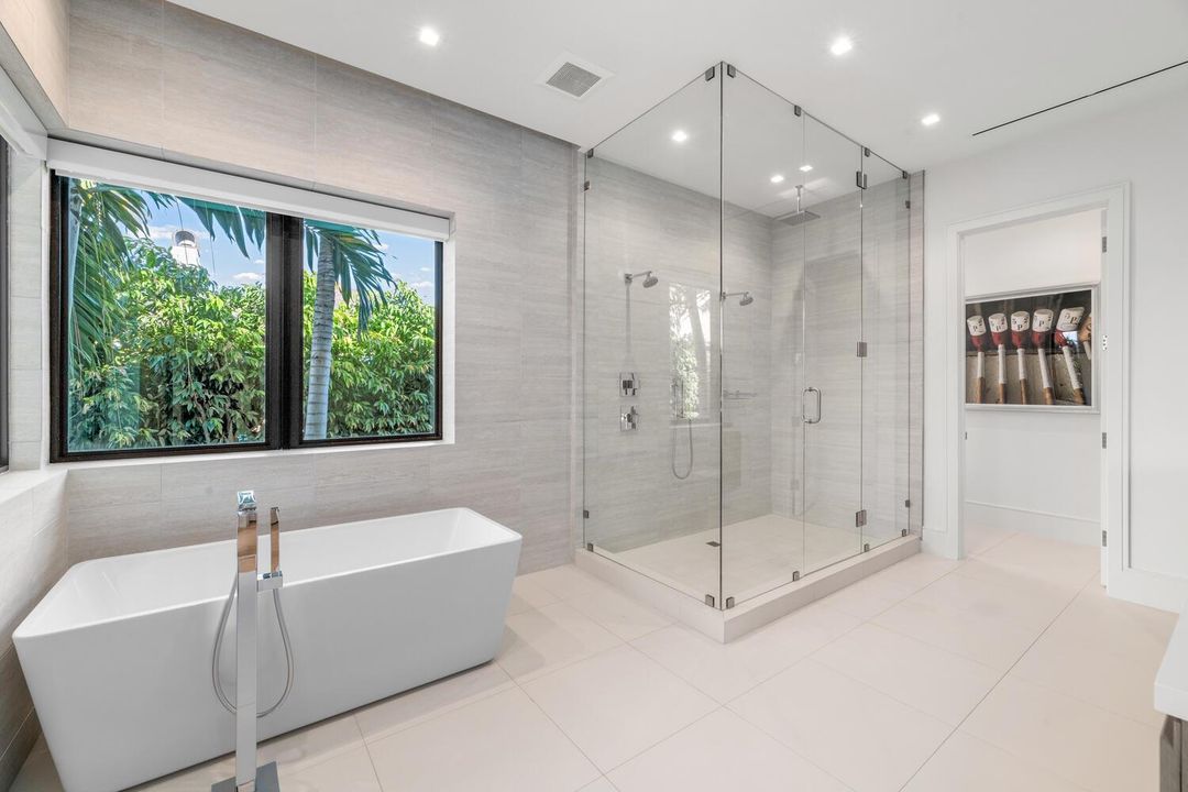 Upstairs Bathroom 1