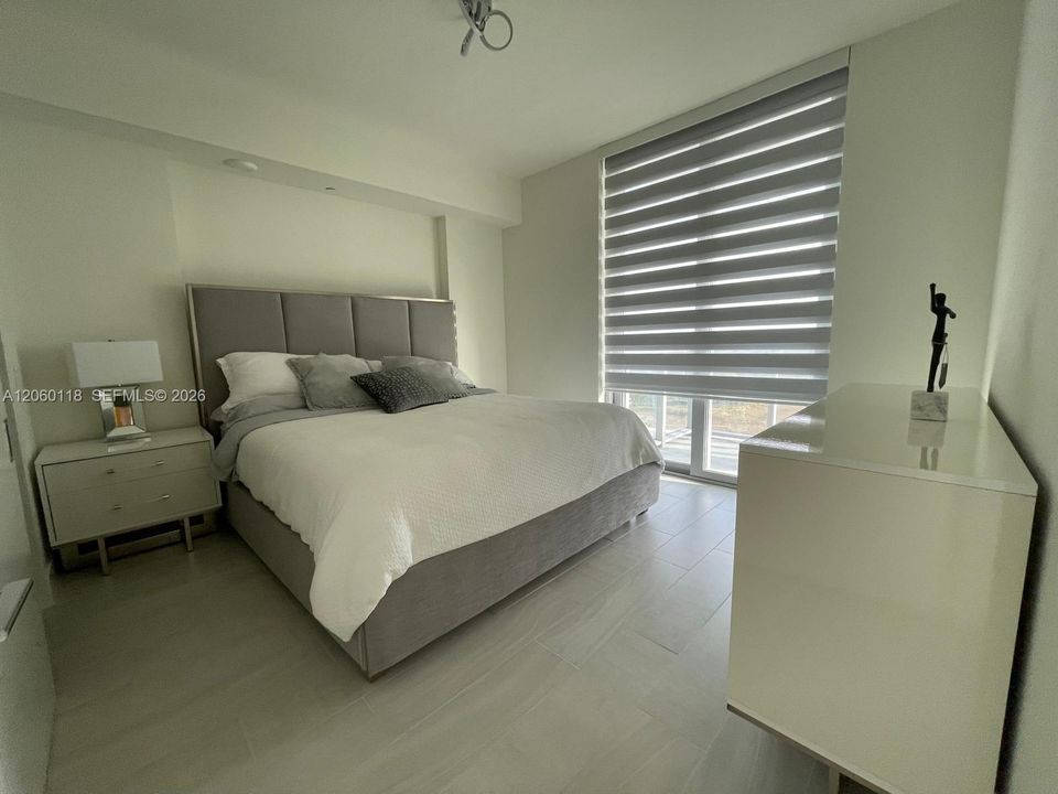 В аренду: $2,800 (1 спален, 1 ванн, 702 Квадратных фут)