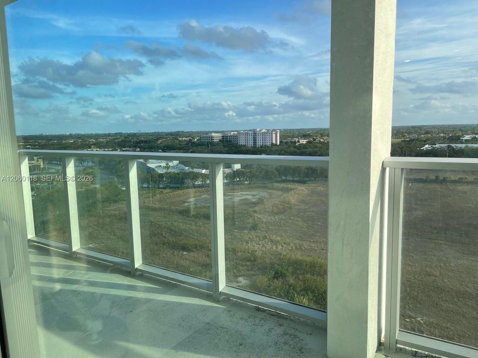 В аренду: $2,800 (1 спален, 1 ванн, 702 Квадратных фут)