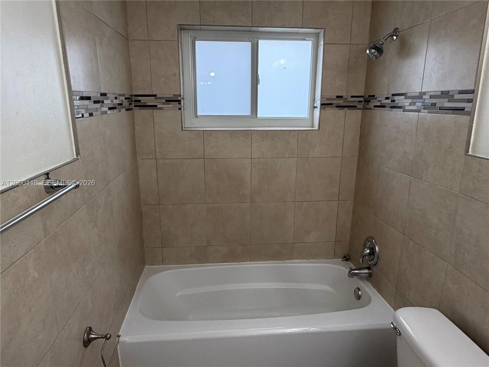 В аренду: $2,800 (3 спален, 2 ванн, 2920 Квадратных фут)