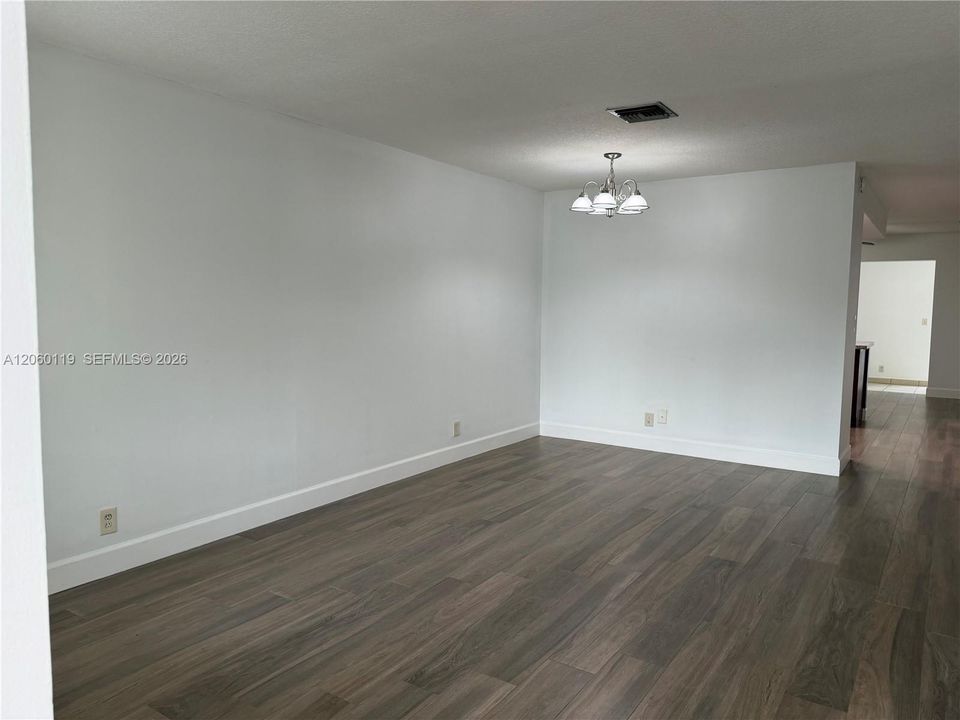 В аренду: $2,800 (3 спален, 2 ванн, 2920 Квадратных фут)