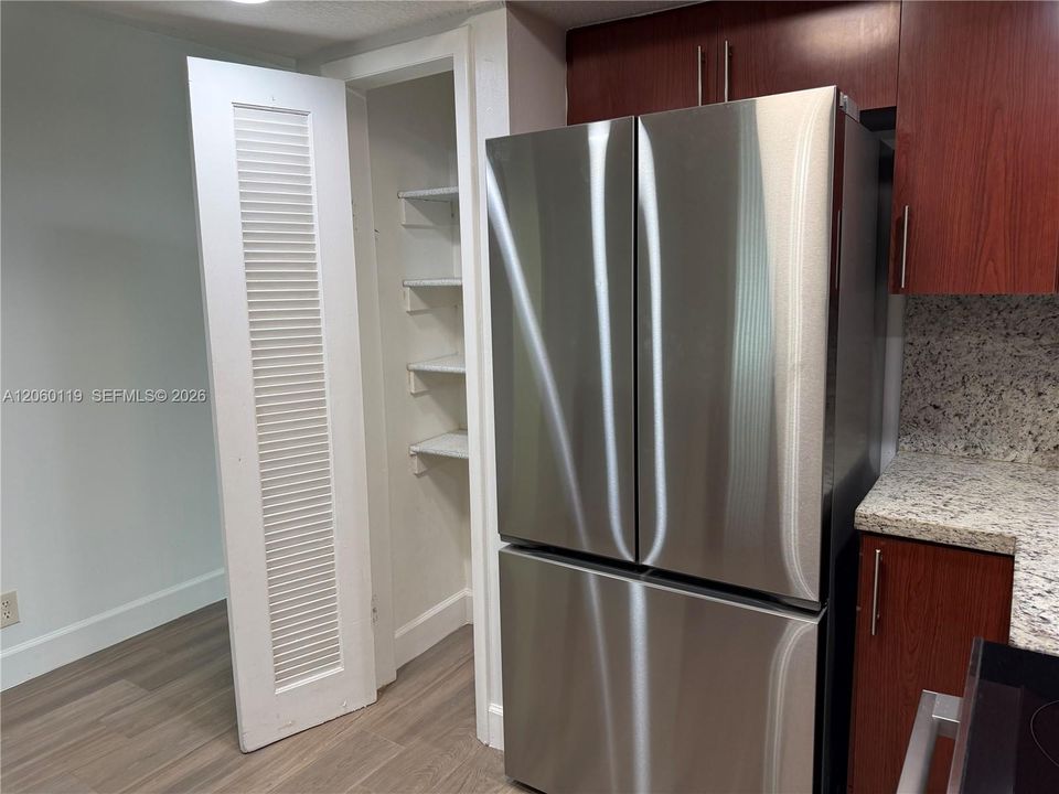 В аренду: $2,800 (3 спален, 2 ванн, 2920 Квадратных фут)