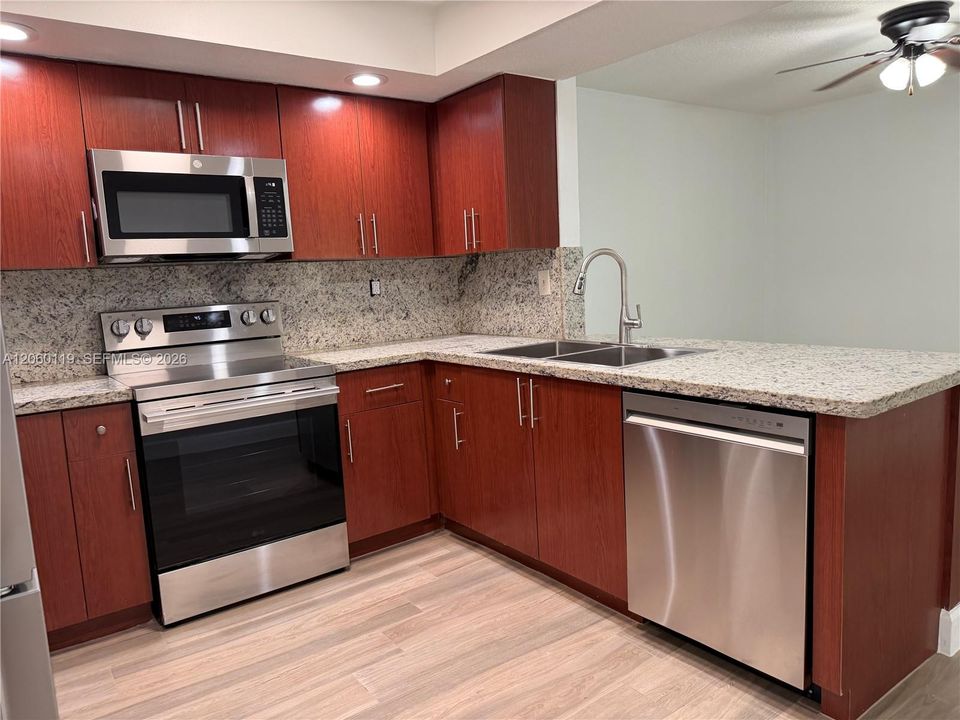 В аренду: $2,800 (3 спален, 2 ванн, 2920 Квадратных фут)
