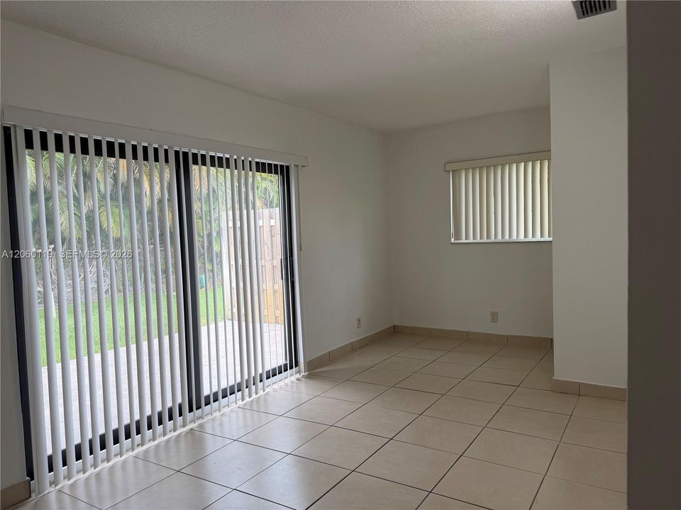 В аренду: $2,800 (3 спален, 2 ванн, 2920 Квадратных фут)
