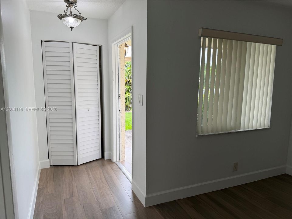В аренду: $2,800 (3 спален, 2 ванн, 2920 Квадратных фут)