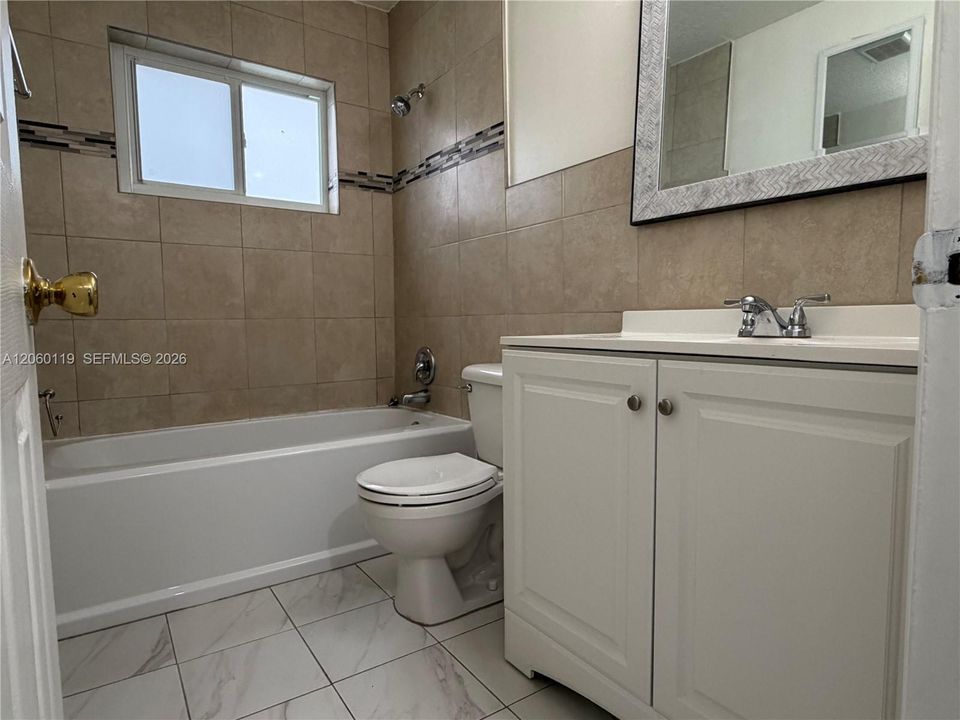 В аренду: $2,800 (3 спален, 2 ванн, 2920 Квадратных фут)