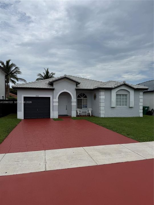 For Rent: $3,500 (4 beds, 2 baths, 1577 Square Feet)