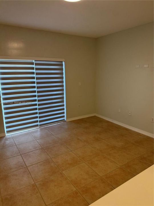 For Rent: $3,500 (4 beds, 2 baths, 1577 Square Feet)