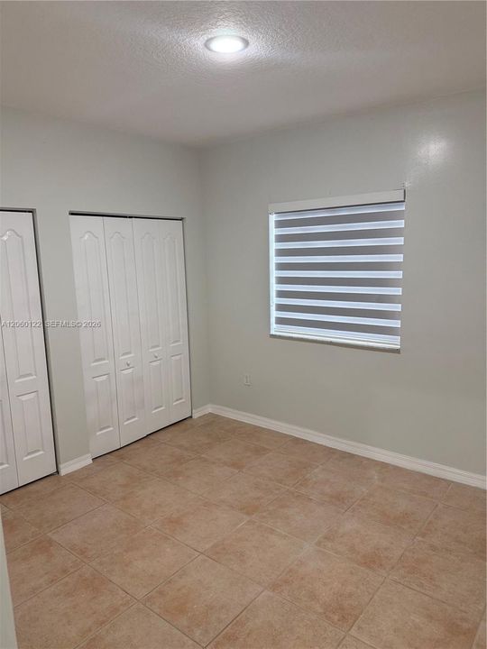 For Rent: $3,500 (4 beds, 2 baths, 1577 Square Feet)