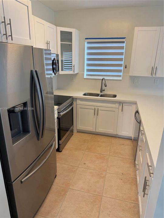 For Rent: $3,500 (4 beds, 2 baths, 1577 Square Feet)