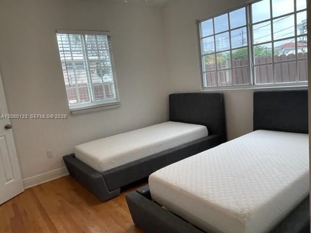 В аренду: $2,200 (2 спален, 1 ванн, 1250 Квадратных фут)