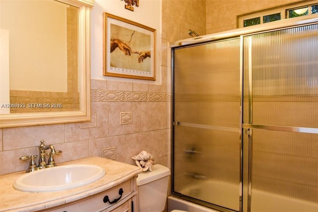 В аренду: $2,200 (2 спален, 1 ванн, 1250 Квадратных фут)