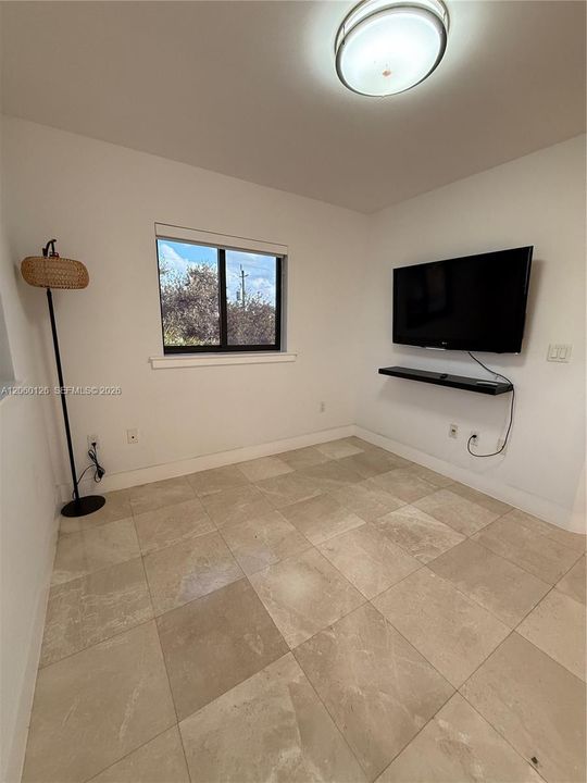 В аренду: $9,000 (5 спален, 5 ванн, 3138 Квадратных фут)