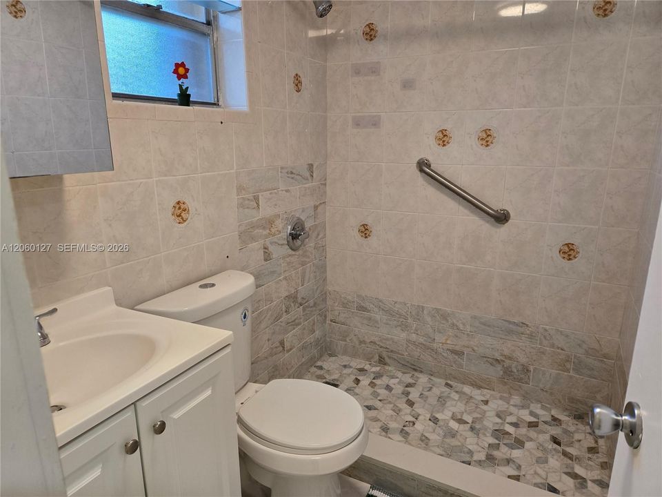 В аренду: $1,850 (1 спален, 1 ванн, 575 Квадратных фут)