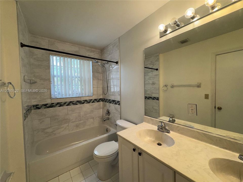 En Renta: $3,950 (4 camas, 2 baños, 2046 Pies cuadrados)