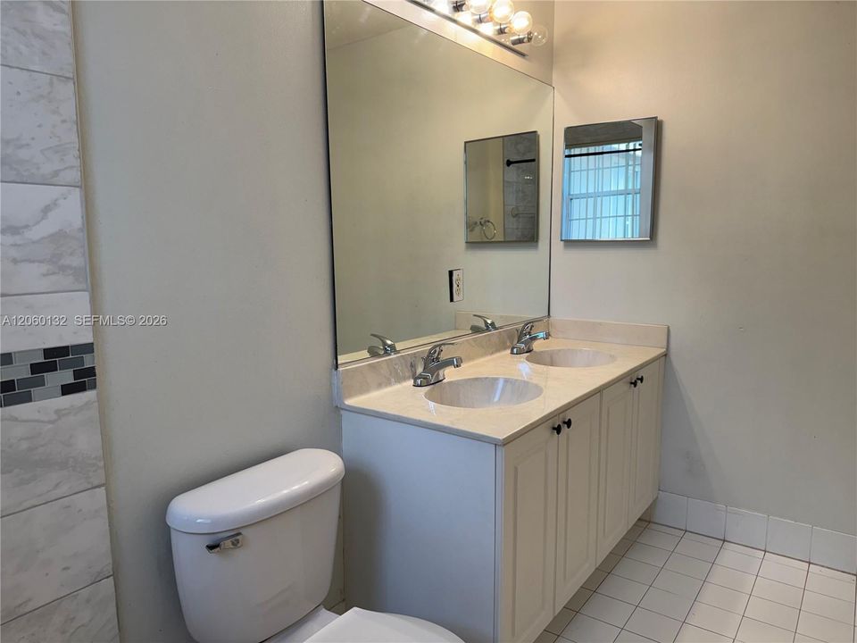 En Renta: $3,950 (4 camas, 2 baños, 2046 Pies cuadrados)